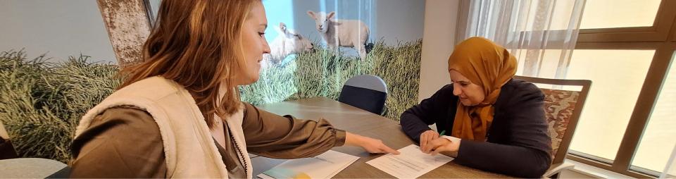 Ondertekening Participatie Lab door medewerkers van De Betho