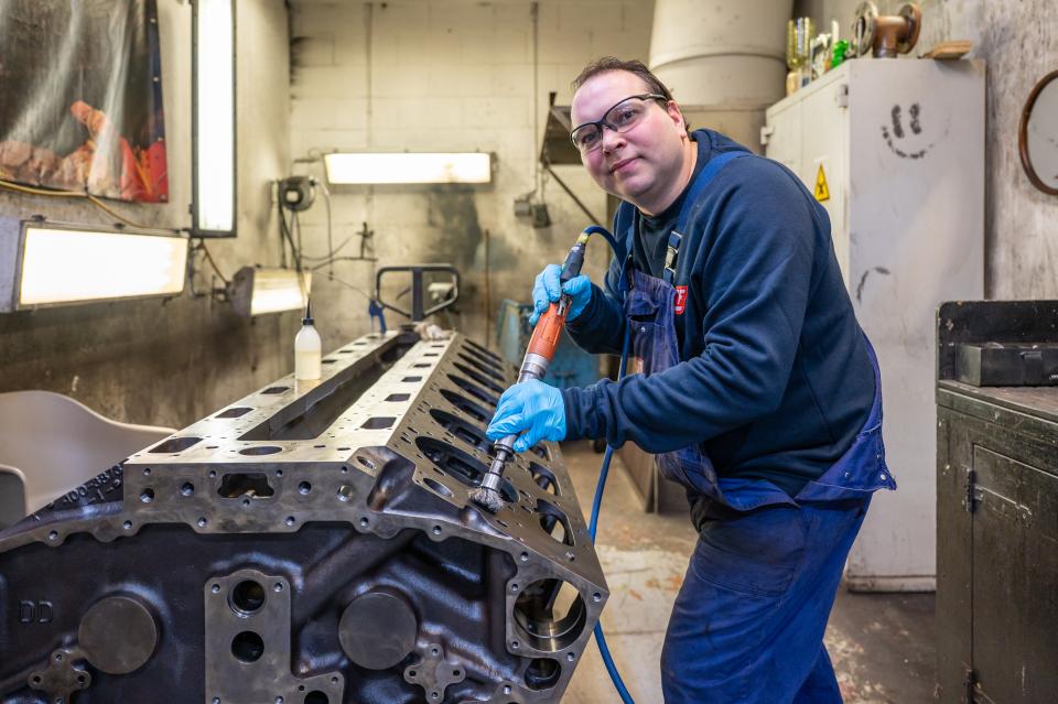 Medewerker aan de slag bij CF techniek